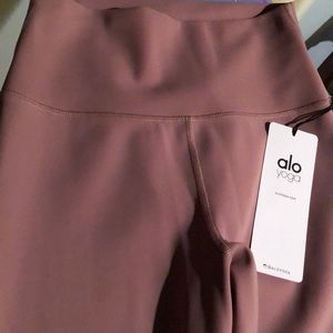 ALO yoga legging